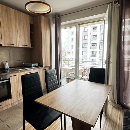 Coresi 3 * Брашов