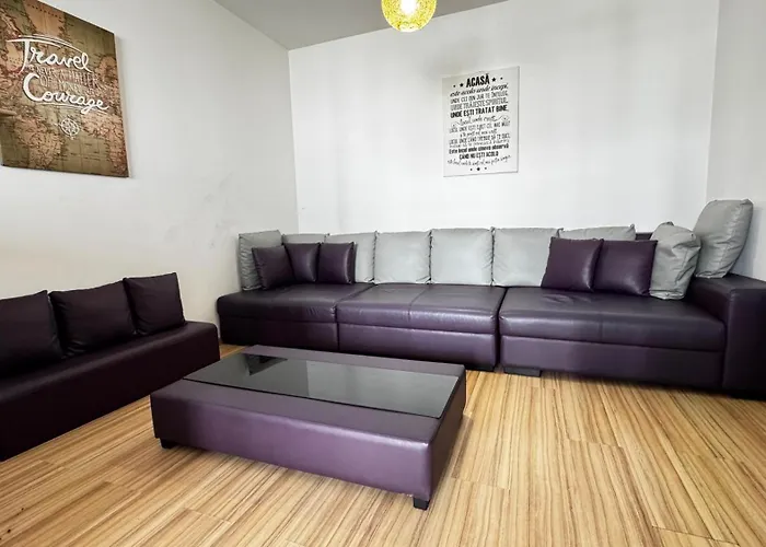 Coresi 3 Apartment *